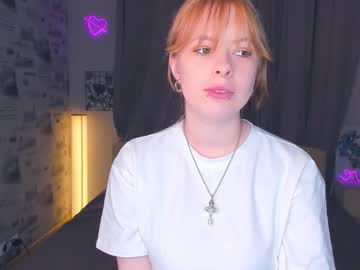 Quyenlegasy Chaturbate stream image from March 17, 2026