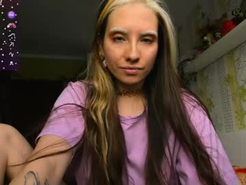 Elizabethh_Brown Chaturbate stream image from March 17, 2026