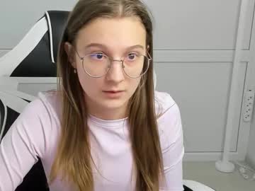 Queen_Amelie Chaturbate stream image from March 17, 2026