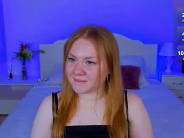 Beetrixx Chaturbate stream image from March 17, 2026