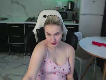 Mertyxxx Chaturbate stream image from March 17, 2026