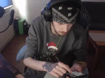 Skinnylongd95 Chaturbate stream image from March 17, 2026