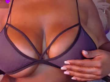 Astrid_Leon Chaturbate stream image from March 17, 2026