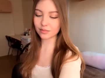 Kileyhollobaugh Chaturbate stream image from March 17, 2026