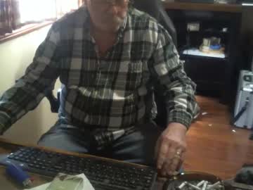 Justmeohio Chaturbate stream image from March 17, 2026