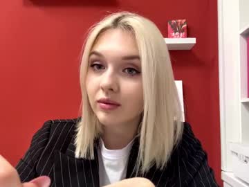 Indiesimmons Chaturbate stream image from March 17, 2026