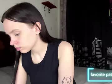 Kristinegoddest Chaturbate stream image from March 17, 2026