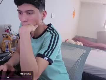Luclawthorne Chaturbate stream image from March 17, 2026