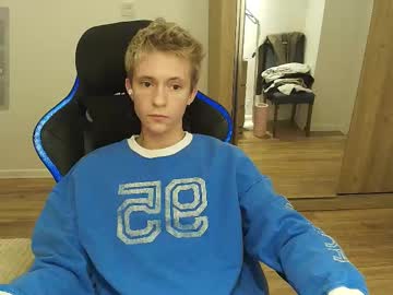 Max_Gen Chaturbate stream image from March 17, 2026