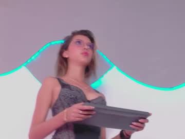 Newbarbiedolly Chaturbate stream image from March 17, 2026