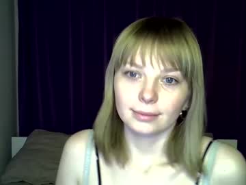 Amygreens Chaturbate stream image from March 17, 2026