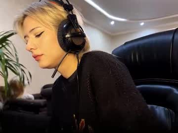 Annie1fuc4 Chaturbate stream image from March 17, 2026