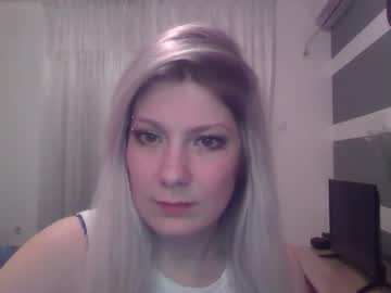 Foxy_Bright Chaturbate stream image from March 17, 2026