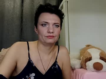 Hotmamaqueen234 Chaturbate stream image from March 17, 2026