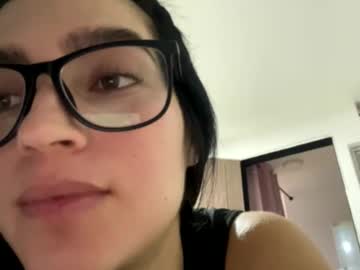 Isa_Winter_ Chaturbate stream image from March 17, 2026