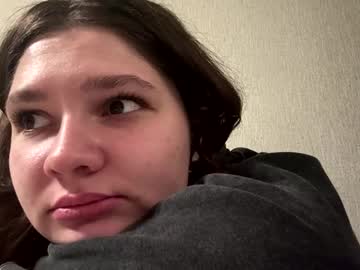 Mariluarreola Chaturbate stream image from March 17, 2026