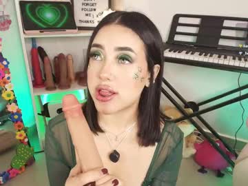 Justonecute Chaturbate stream image from March 18, 2026