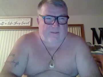 Redpole4u Chaturbate stream image from March 18, 2026