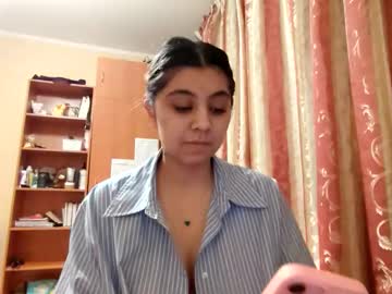 Veroisnojisex Chaturbate stream image from March 18, 2026