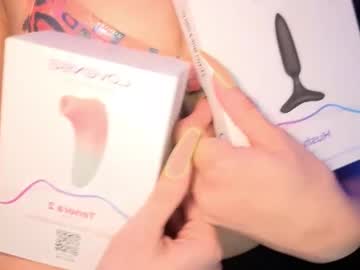 Peachykeentv Chaturbate stream image from March 18, 2026