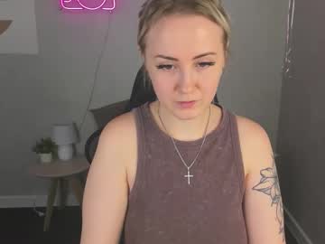 Annette_Potter Chaturbate stream image from March 18, 2026