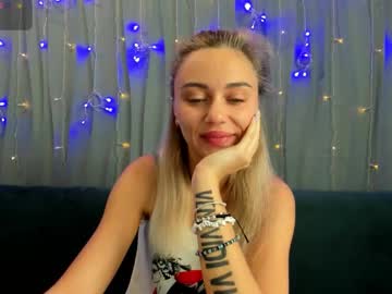 Juliastar41 Chaturbate stream image from March 18, 2026