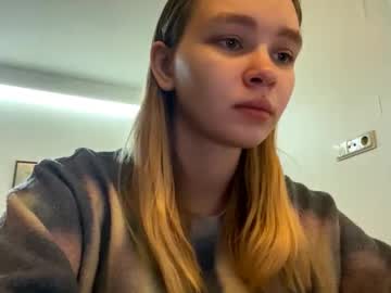 Cherryleija Chaturbate stream image from March 18, 2026