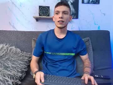 Smitgrey Chaturbate stream image from March 18, 2026