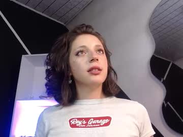 Enyeldruru Chaturbate stream image from March 18, 2026