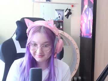 Estefanahoage Chaturbate stream image from March 18, 2026