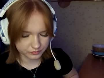 Queenmangiamele Chaturbate stream image from March 18, 2026