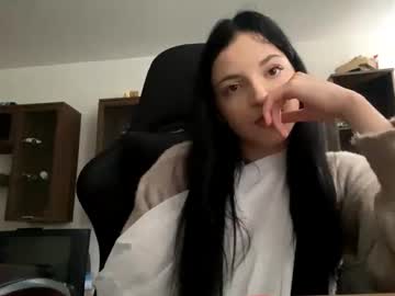 Roseannespratling Chaturbate stream image from March 18, 2026