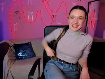 Alira_Glow Chaturbate stream image from March 18, 2026