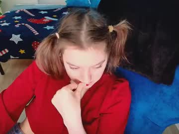 Topcranberry Chaturbate stream image from March 18, 2026