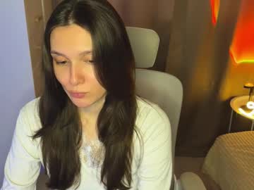Ameliahenderson Chaturbate stream image from March 18, 2026