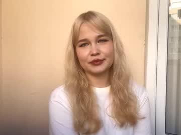 Rosettafinzel Chaturbate stream image from March 18, 2026