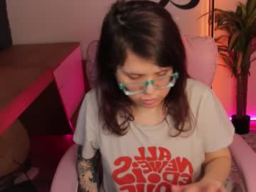 Ariell_Mini Chaturbate stream image from March 18, 2026