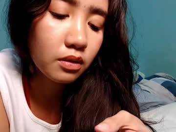 Cherrycharmxd Chaturbate stream image from March 18, 2026