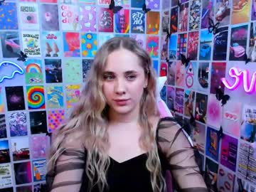 Miamilas Chaturbate stream image from March 18, 2026