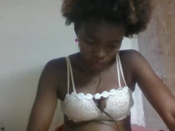 Soariziky Chaturbate stream image from March 18, 2026