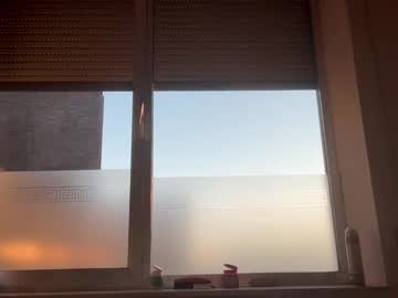 Divinepleasuree989113 Chaturbate stream image from March 18, 2026