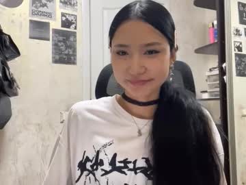 Clemenciakempa Chaturbate stream image from March 18, 2026
