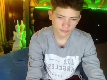 Cruz_Dante Chaturbate stream image from March 18, 2026