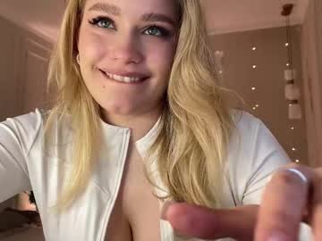 Elixiirr Chaturbate stream image from March 18, 2026