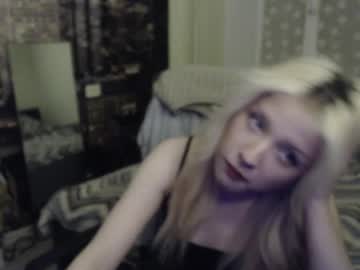 Uroxygen Chaturbate stream image from March 18, 2026