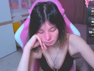Ellinblare Chaturbate stream image from March 18, 2026