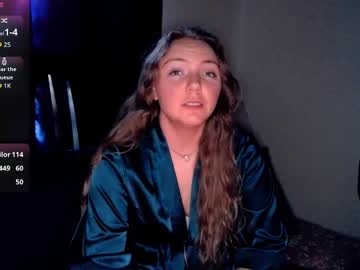 Freyafux Chaturbate stream image from March 18, 2026