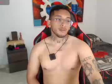 Evanvelvet Chaturbate stream image from March 18, 2026