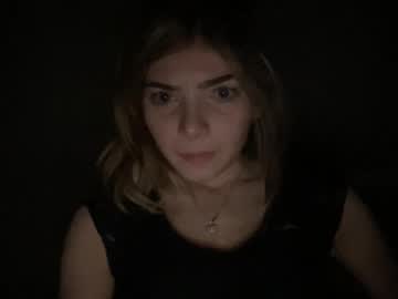 Rosemetal Chaturbate stream image from March 18, 2026