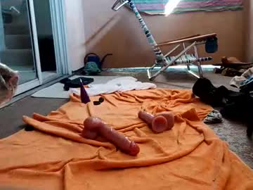 Lukin4older Chaturbate stream image from March 19, 2026
